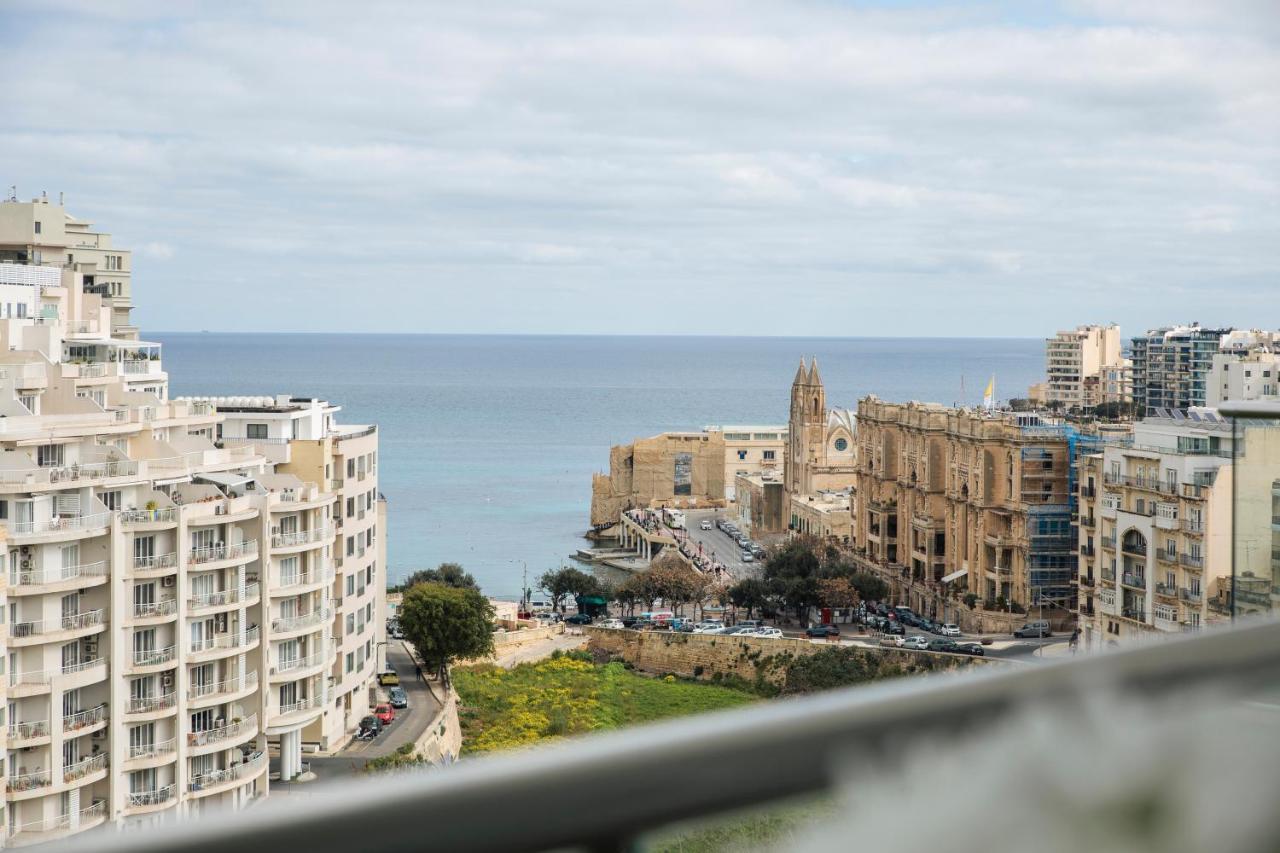 Sea View Apartment 2 Bedrooms 2 Bathrooms, 2 Minutes Away From The Sea Сент Джулианс Экстерьер фото