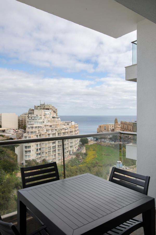 Sea View Apartment 2 Bedrooms 2 Bathrooms, 2 Minutes Away From The Sea Сент Джулианс Экстерьер фото